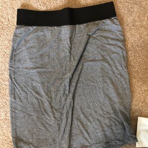 Elastic Waist Mini Skirt